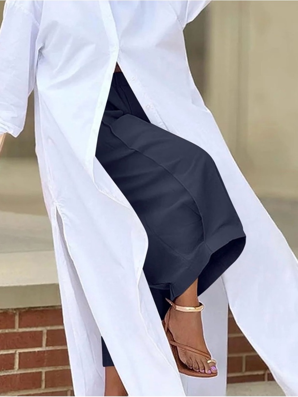 Wide-Leg Pleated Cropped Capri Pants - Navy - Picture 6 of 6